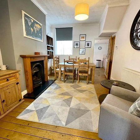 Spacious 3 Bedroom Retreat For Professionals Kingston upon Hull Esterno foto