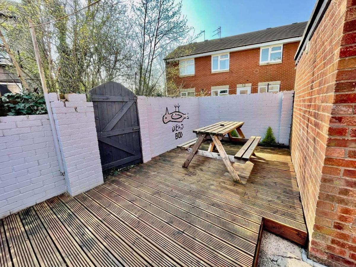 Spacious 3 Bedroom Retreat For Professionals Kingston upon Hull Esterno foto